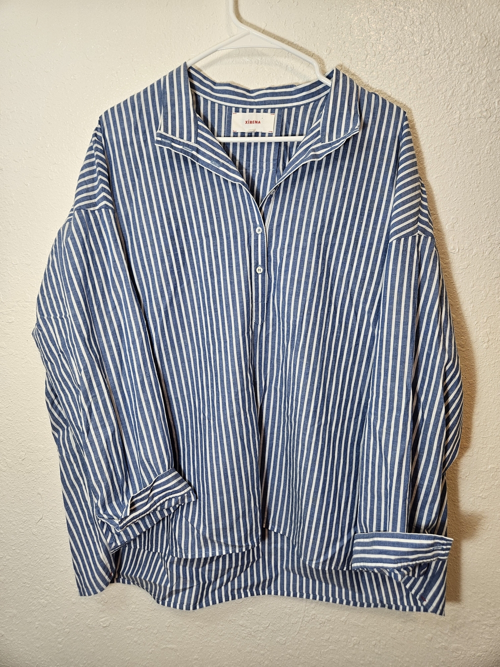 Xirena Tesse Top 100% Cotton Striped Blue White Women's Button Shirt Sz Medium - Picture 7 of 7